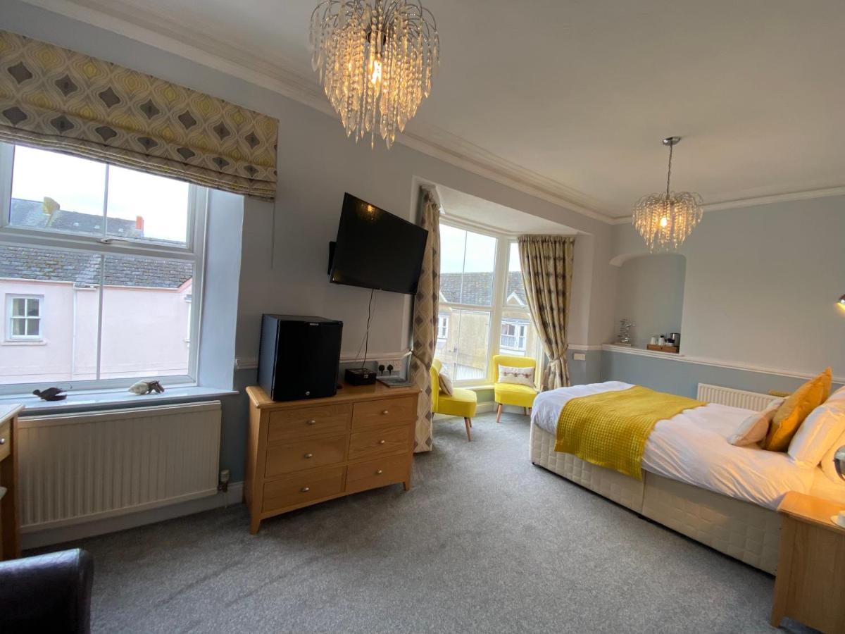 Sunny Bank Guest House Tenby Εξωτερικό φωτογραφία