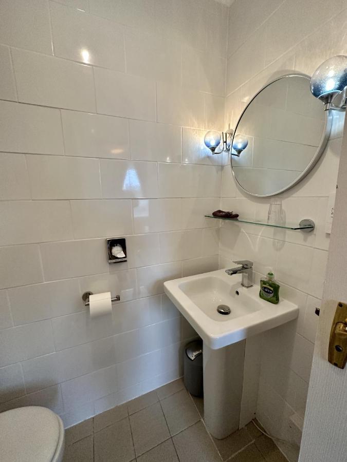 Sunny Bank Guest House Tenby Εξωτερικό φωτογραφία